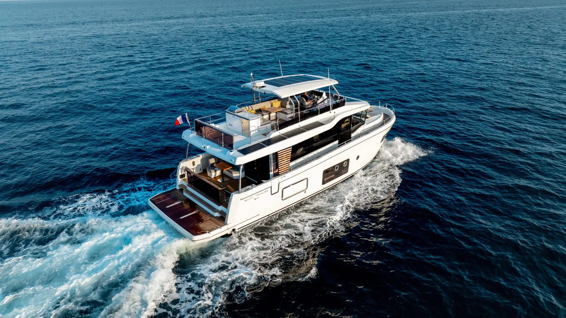 Beneteau Swift Trawler 54 At Sea