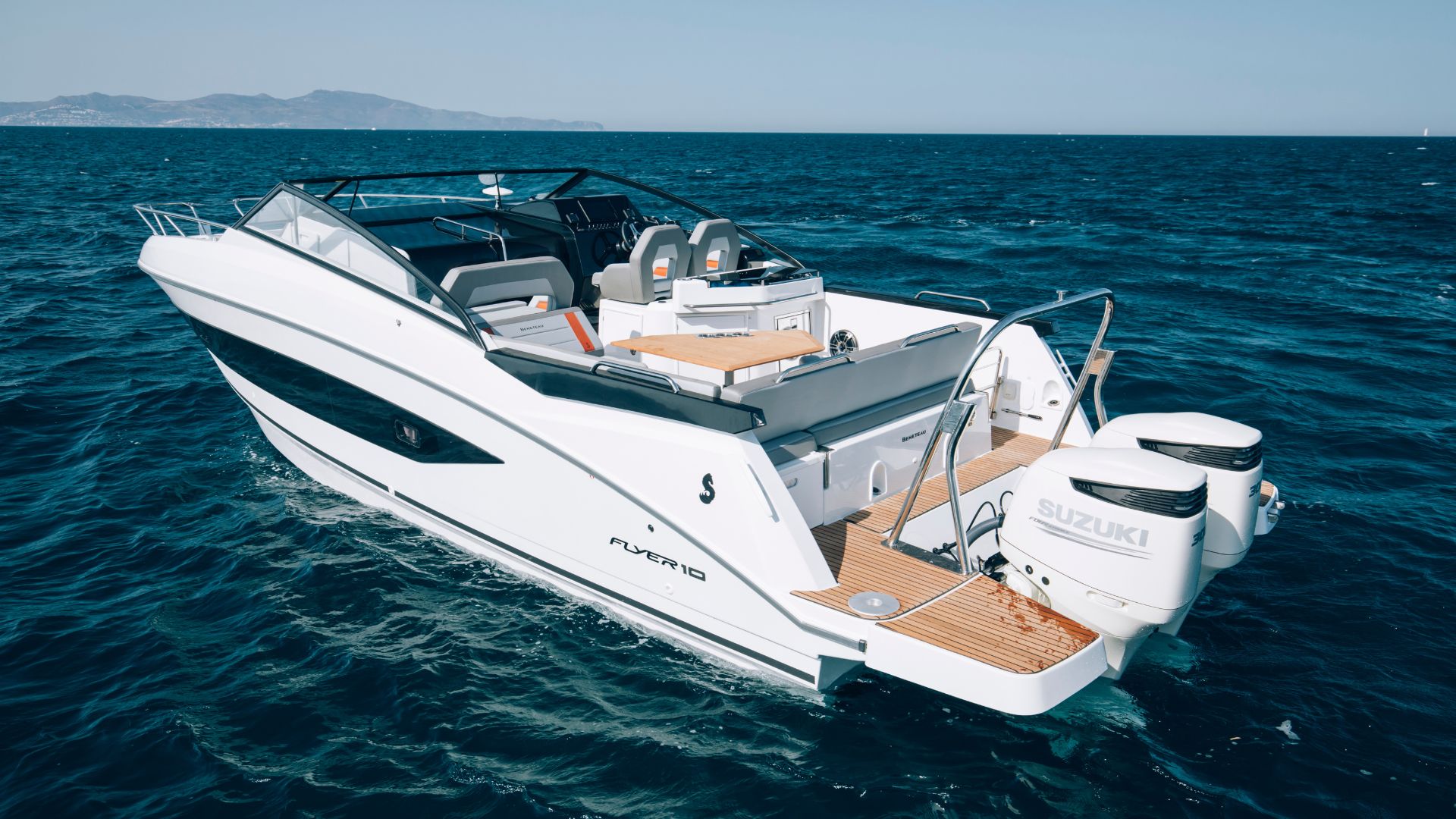 Flyer 10 on Water