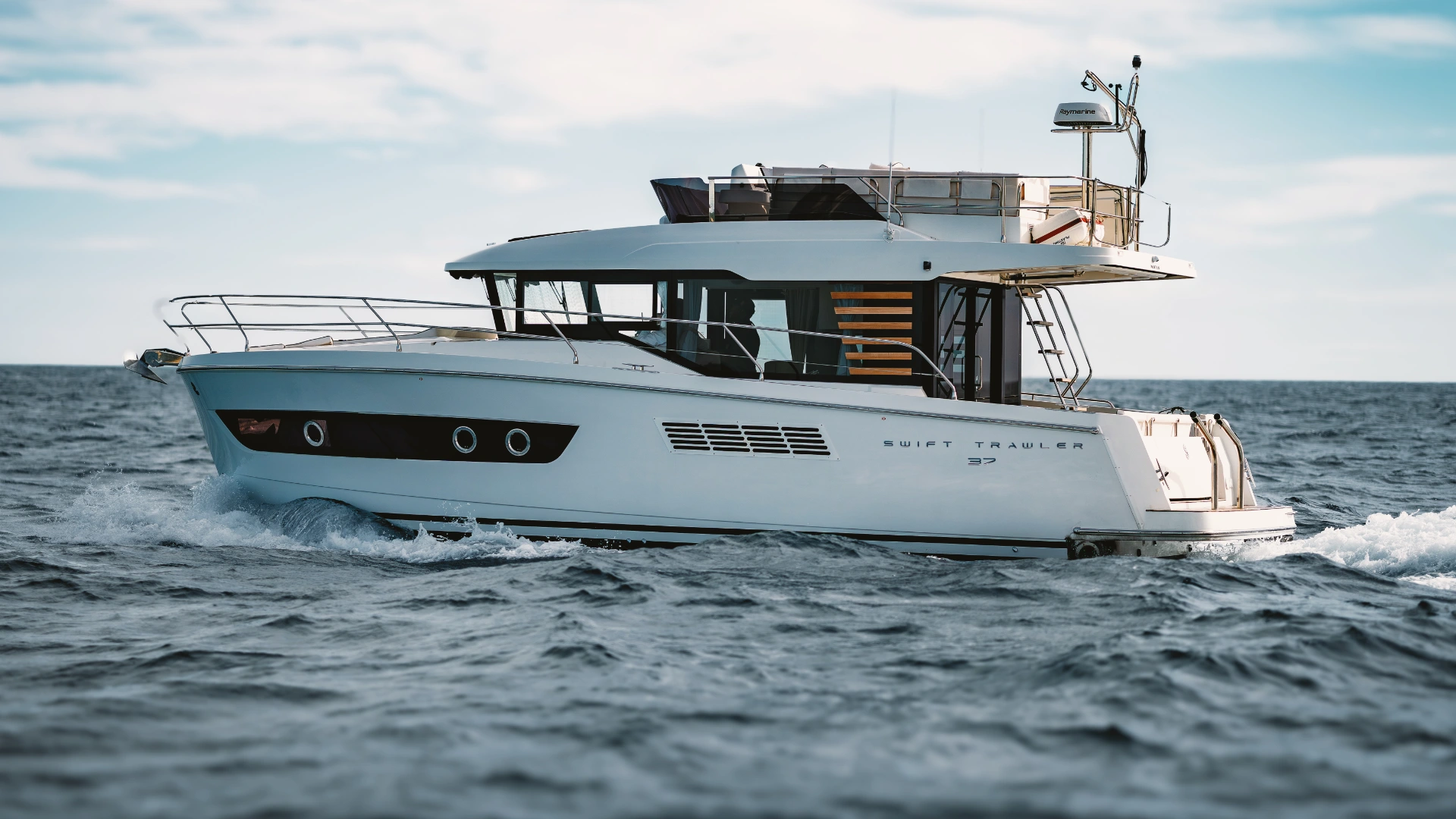 Beneteau Swift Trawler 37 Fly – Must Have Options - 2