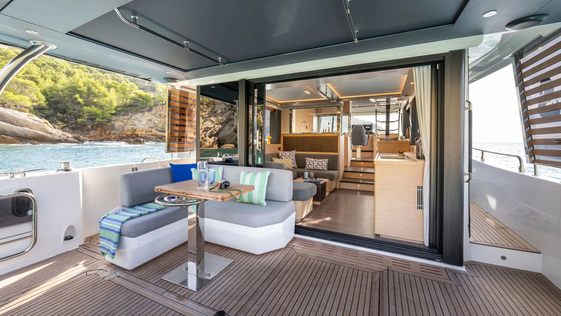 Swift Trawler 54 Cockpit