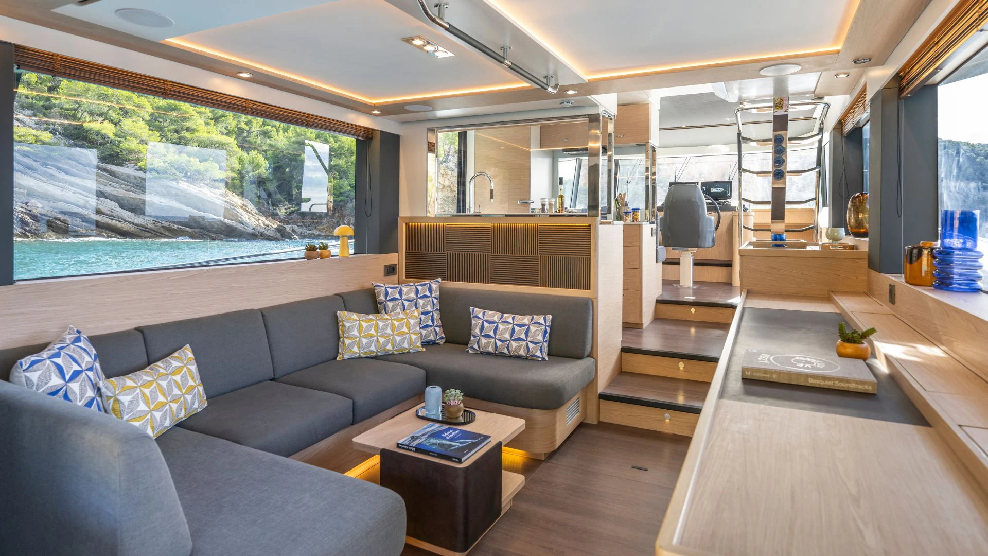 Beneteau Swift Trawler 54 Saloon