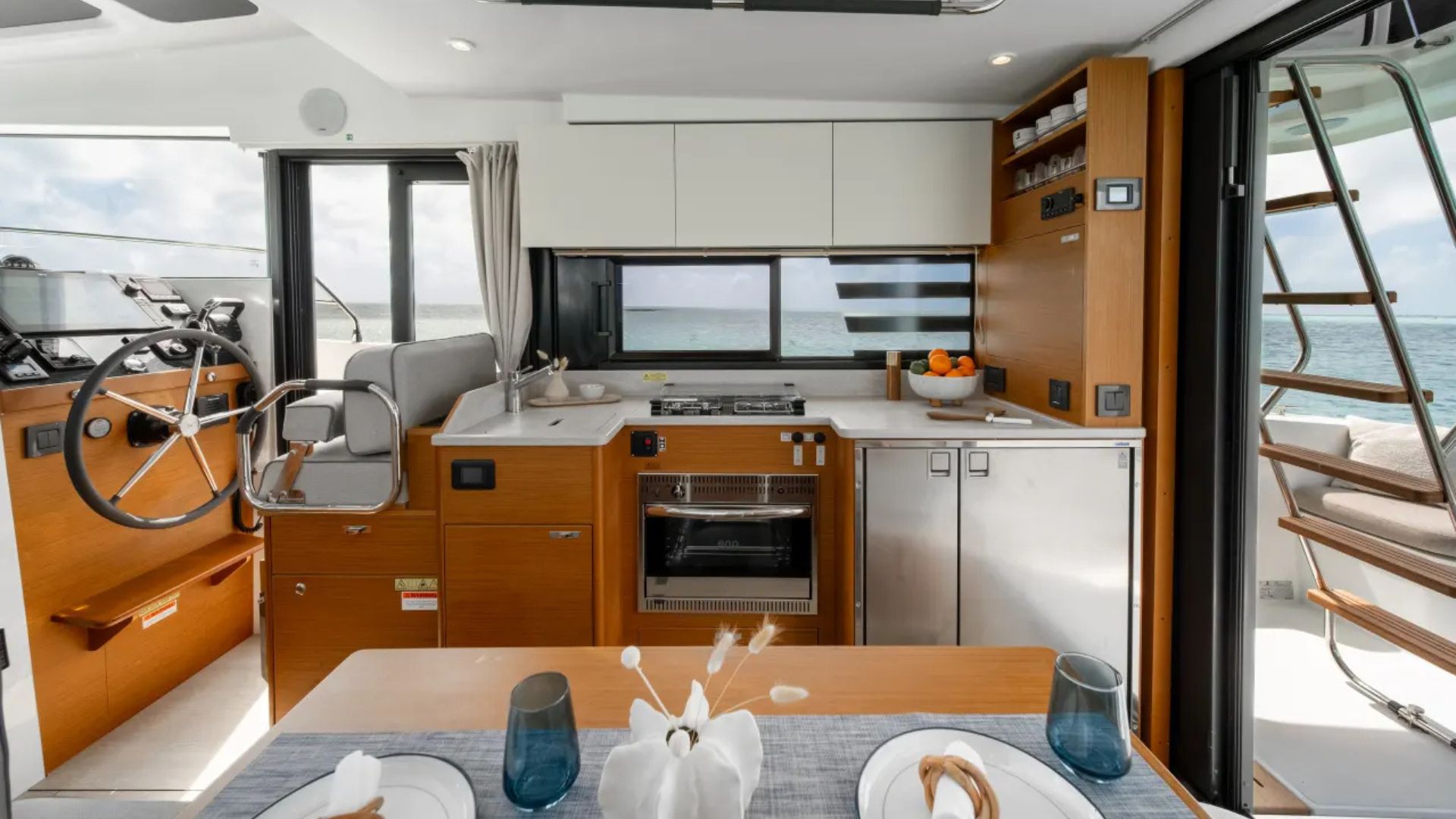 Beneteau Swift Trawler 37 Fly Galley