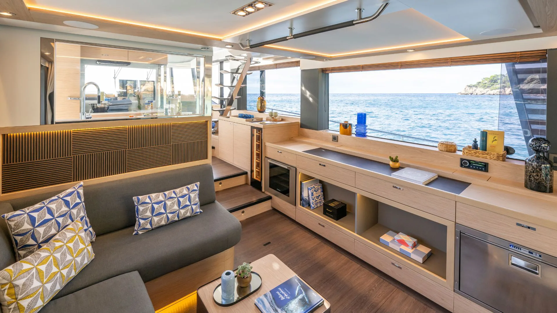 Beneteau Swift Trawler 54 Saloon