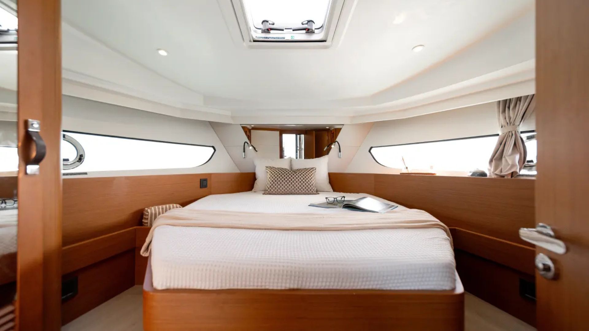 Beneteau Swift Trawler 37 Fly Cabin