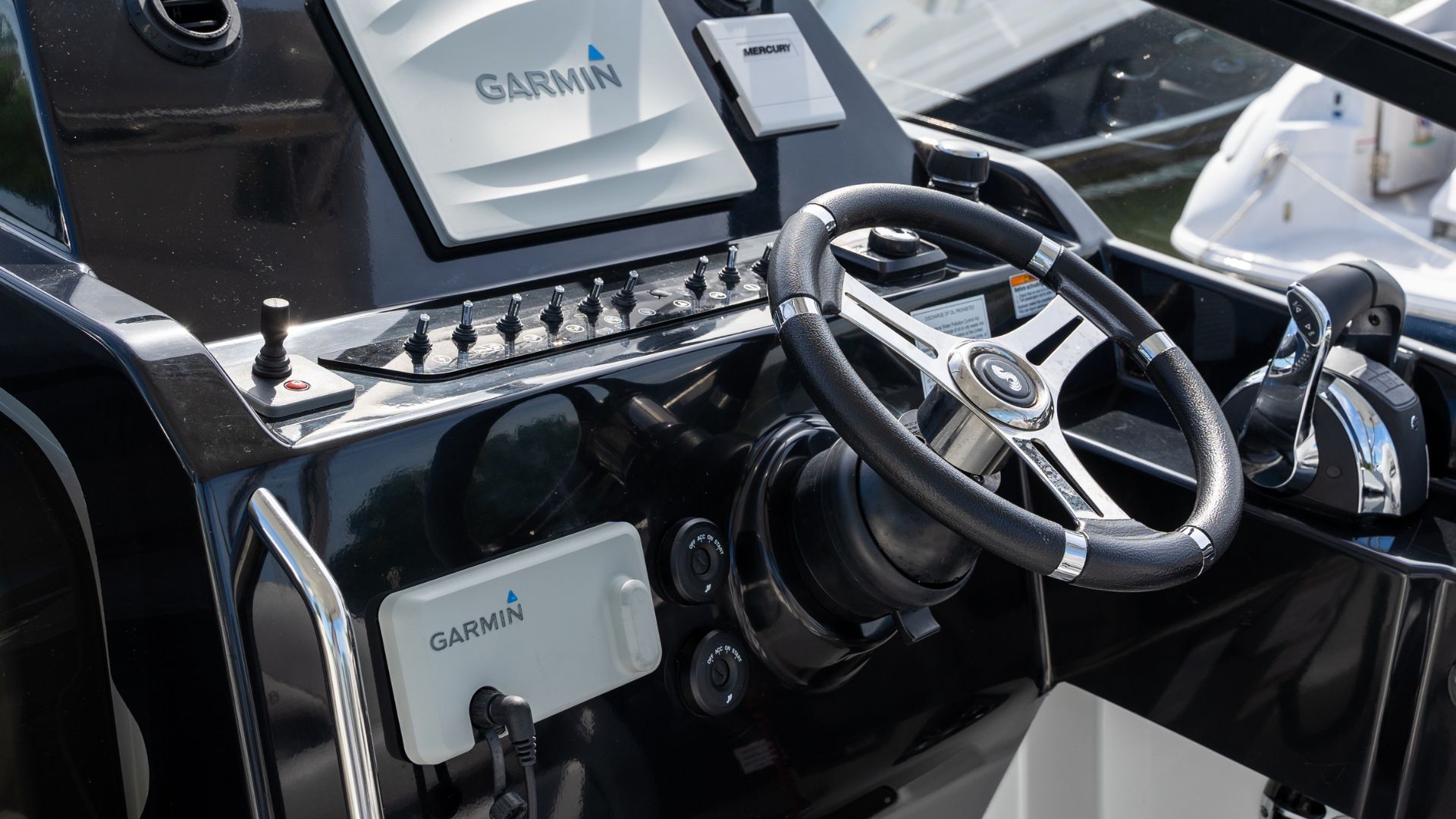 Beneteau Flyer 10 Helm