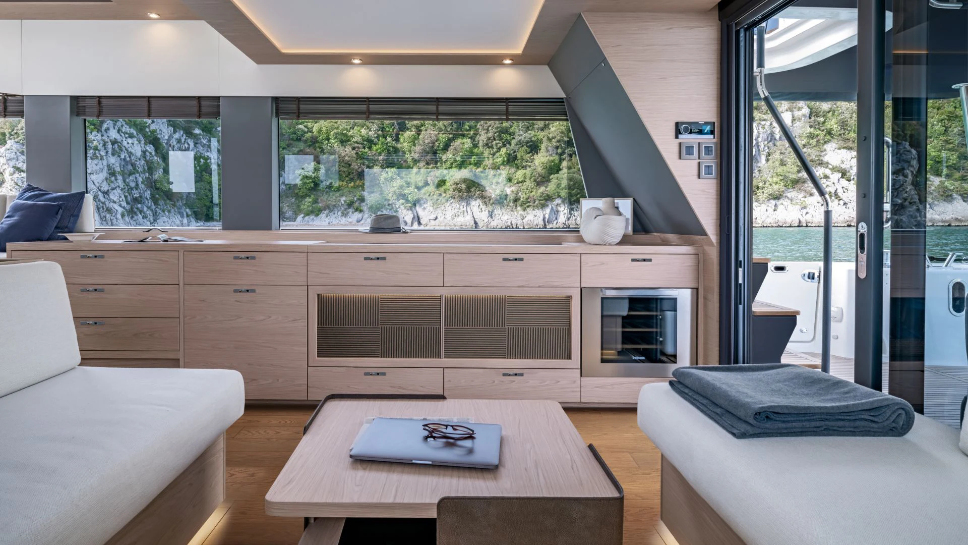 Beneteau Grand Trawler 63 Galley