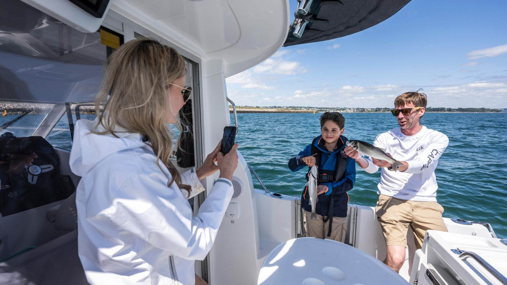 Beneteau Antares 7 Fishing - 5