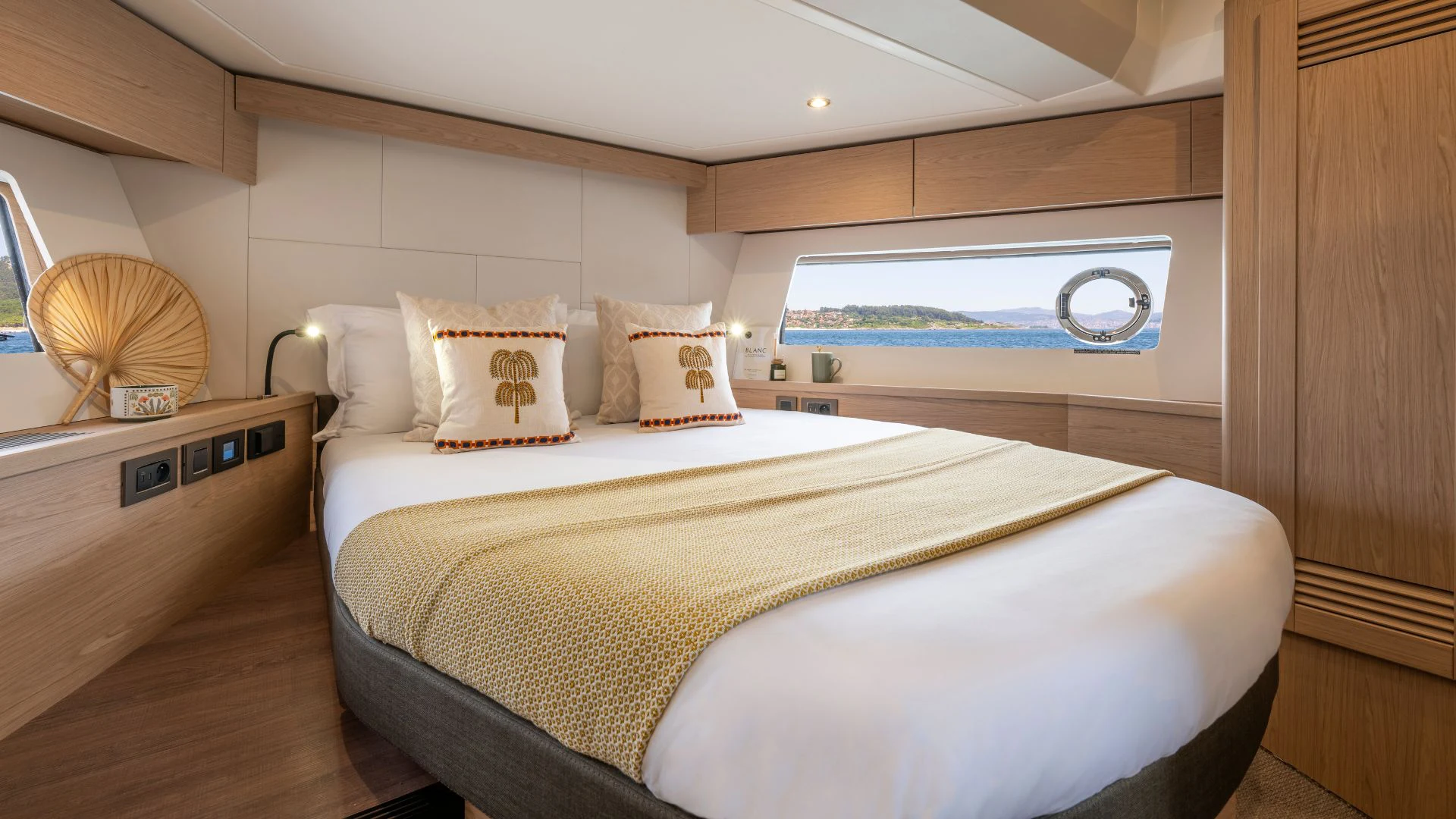 Beneteau Swift Trawler Cabin