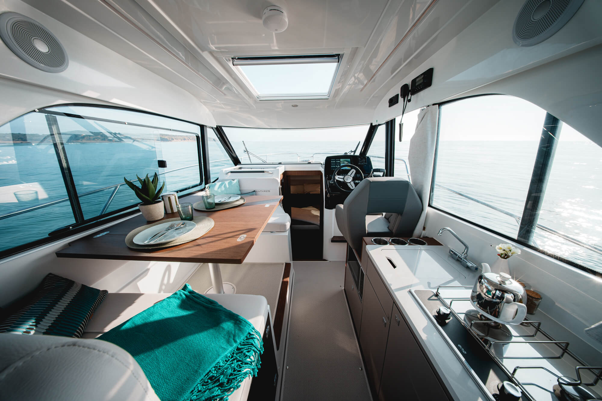 Beneteau Antares 9