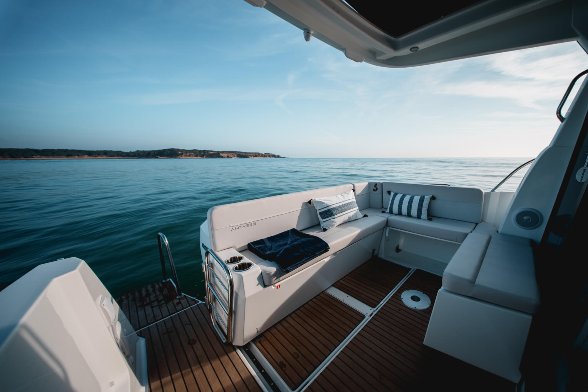Beneteau Antares 9