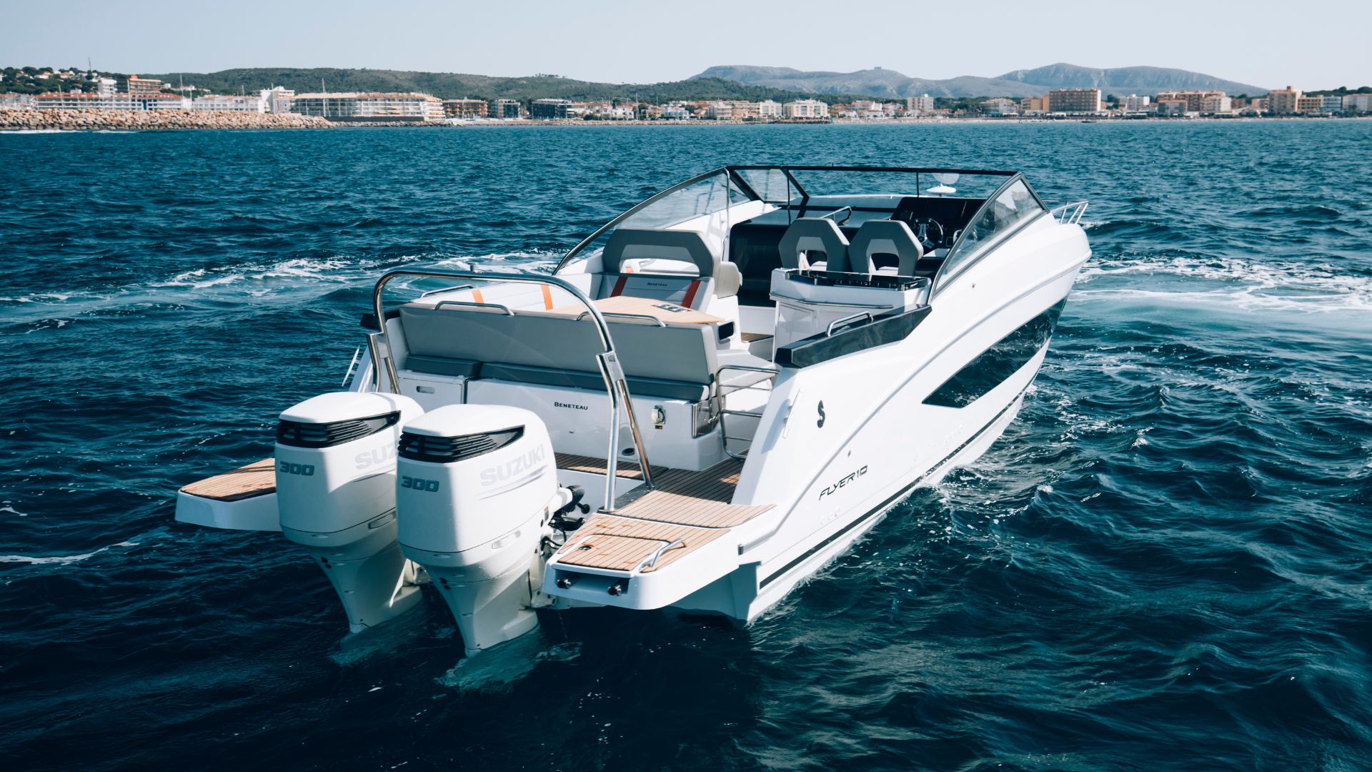 Flyer 10 on Water