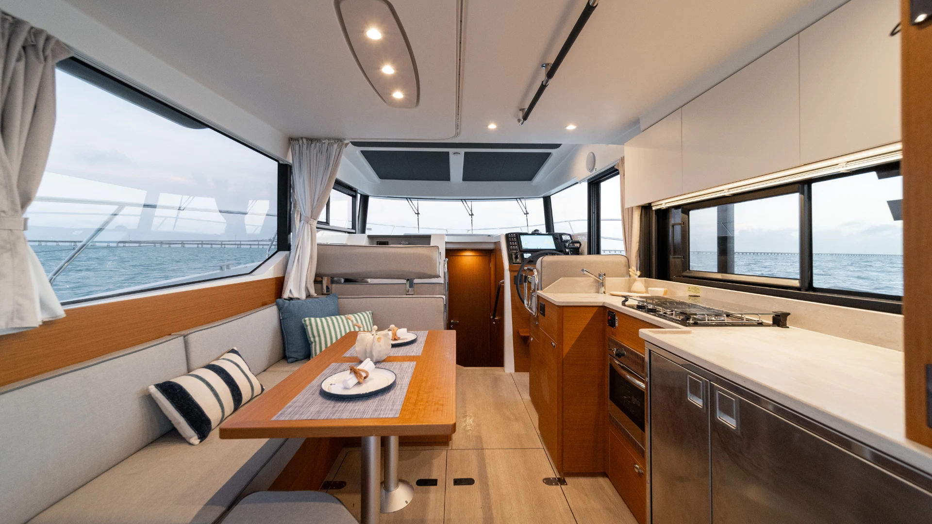 Beneteau Swift Trawler 37 Fly – Must Have Options - 16
