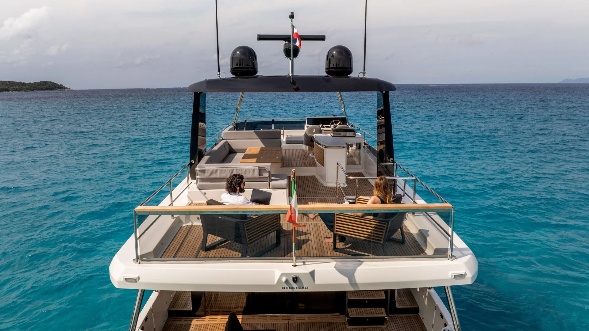 Beneteau Grand Trawler 63 Flybridge