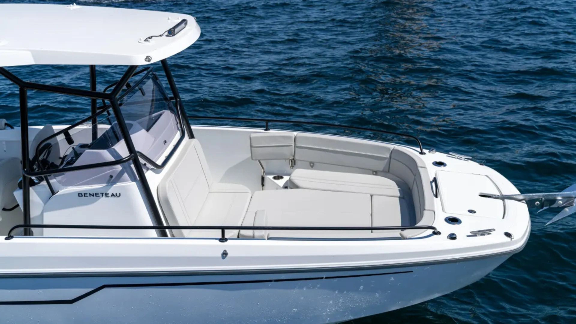 Beneteau Flyer 8 Spacedeck Deck