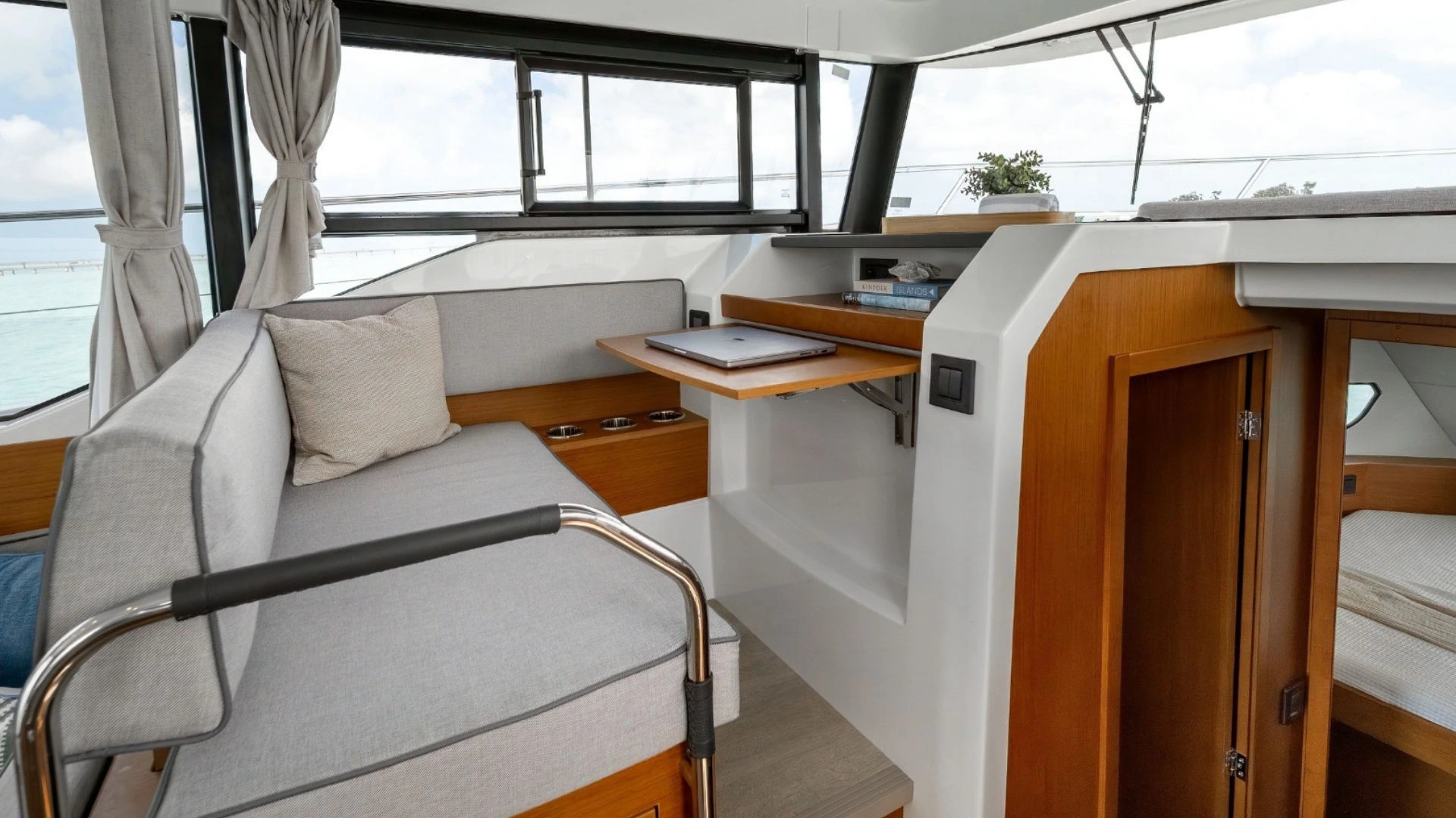 Swift Trawler 37 Sedan Seat