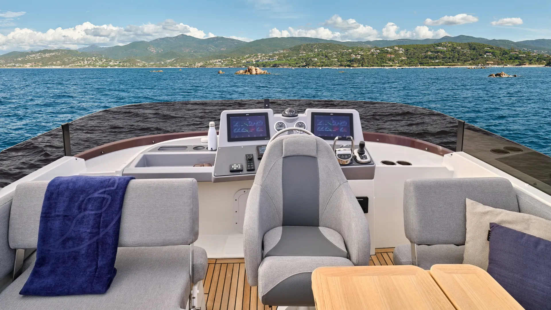 Swift Trawler 48 Flybridge