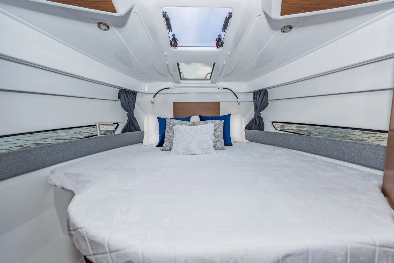 Beneteau Antares 9 - 13