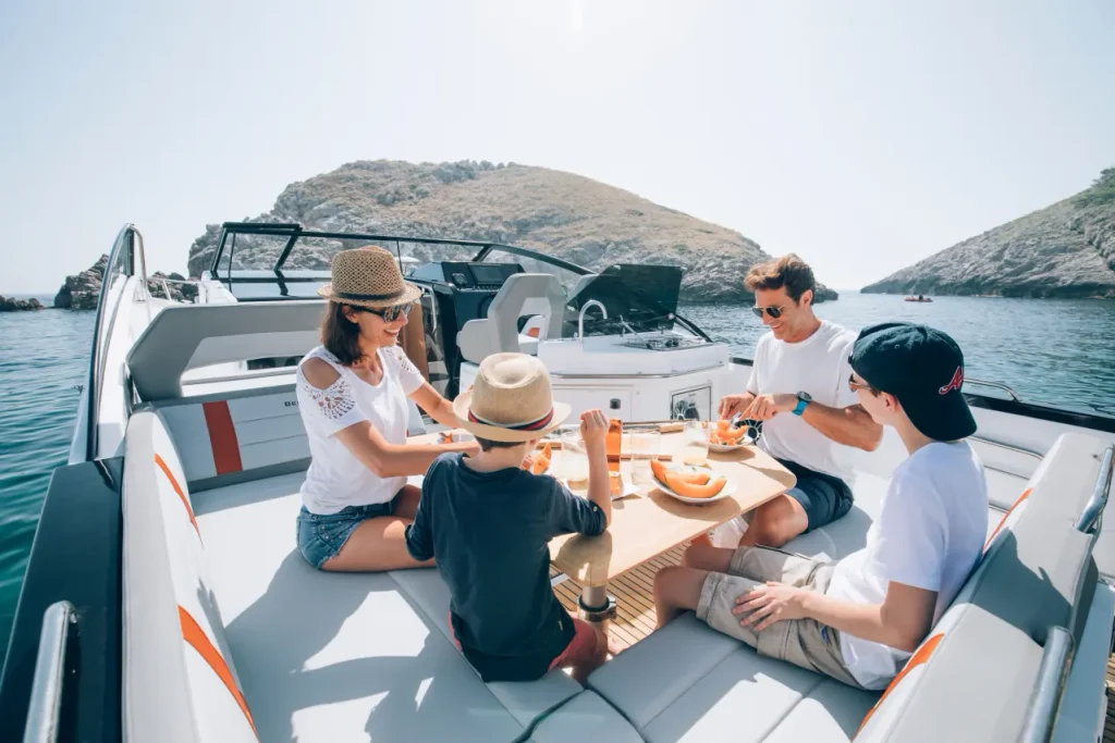 Beneteau Flyer 10 Cockpit