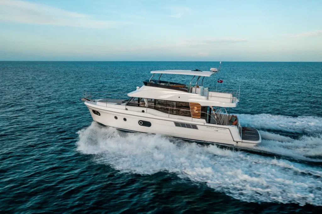 Beneteau Swift Trawler 48 at sea