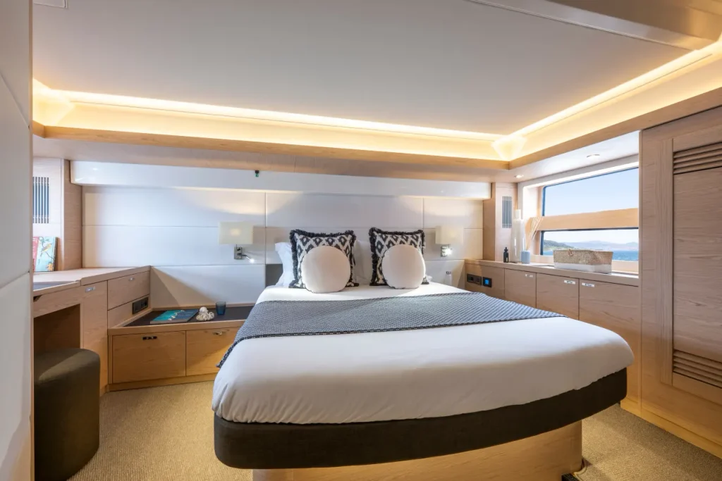 Beneteau Swift Trawler 54 Owner's Cabin