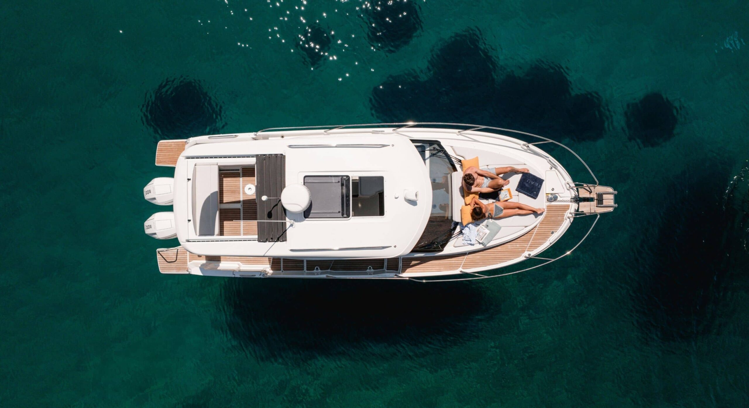 Beneteau Antares 9 - 2