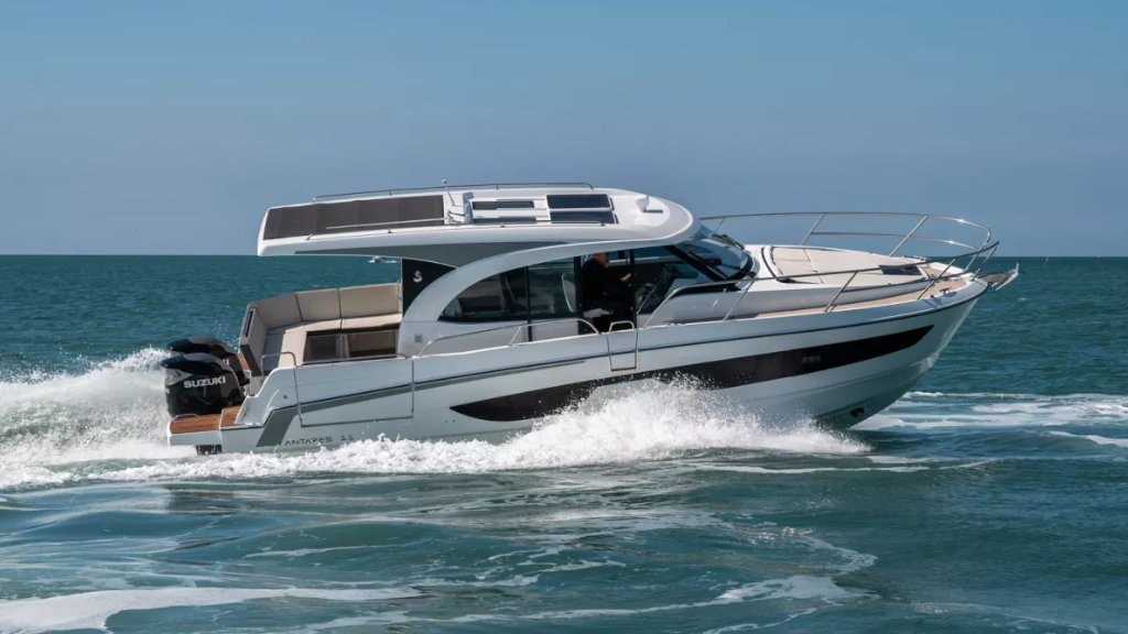 Beneteau Antares 11 Coupe