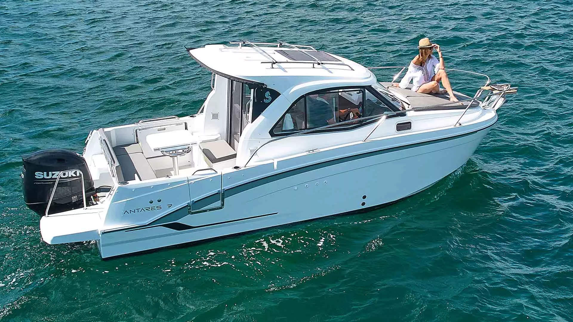 Beneteau Antares 7