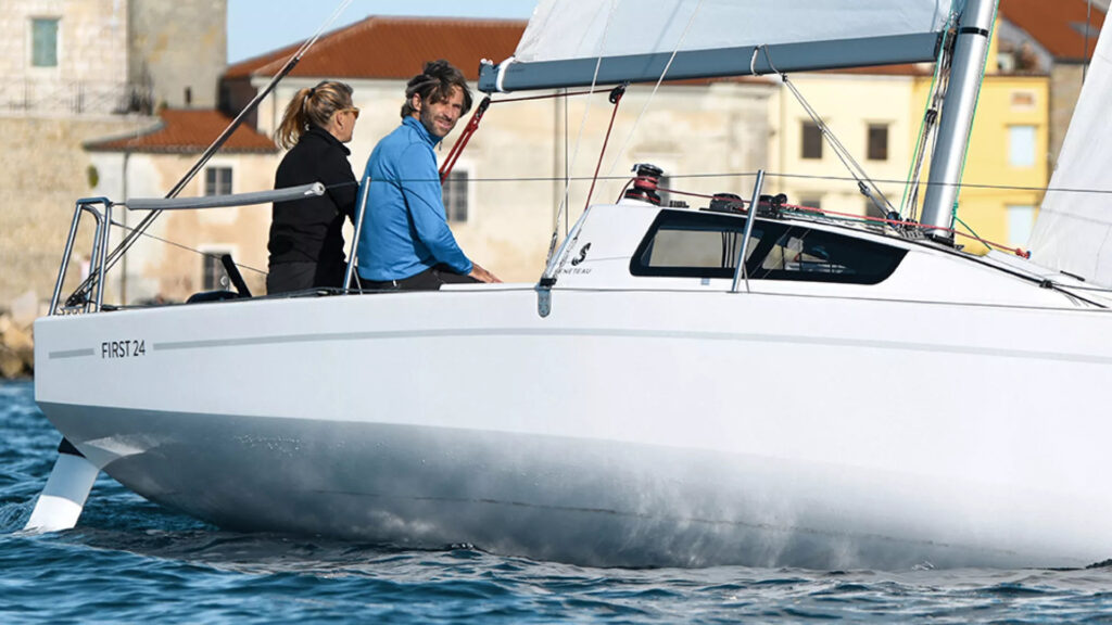 Beneteau First 24