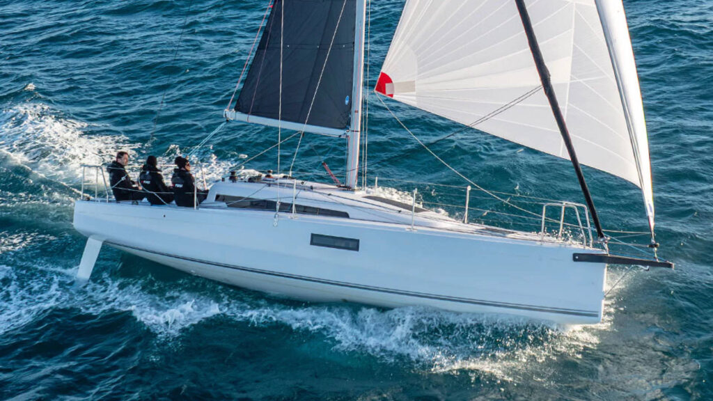 Beneteau First 30
