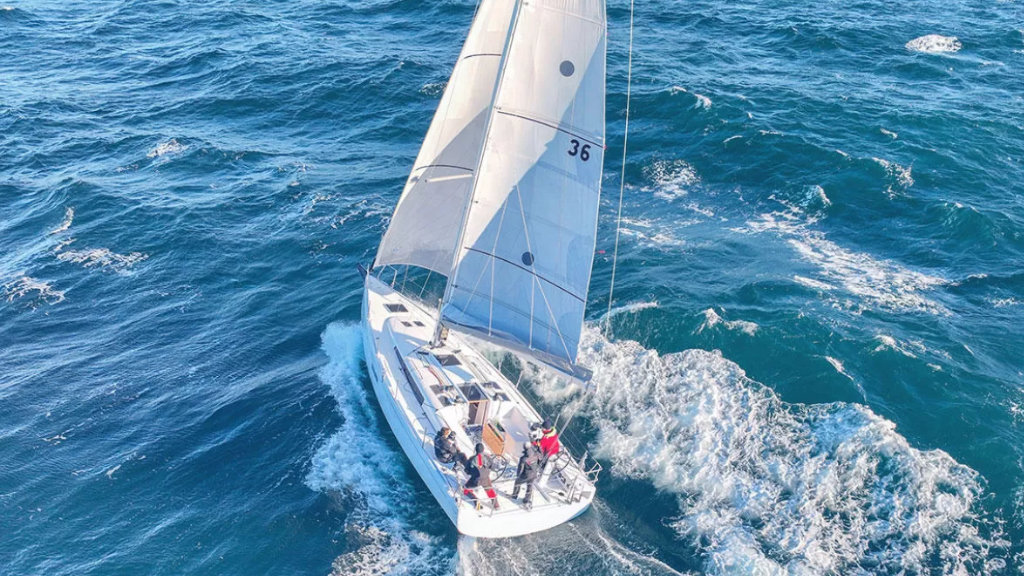 Beneteau First 36