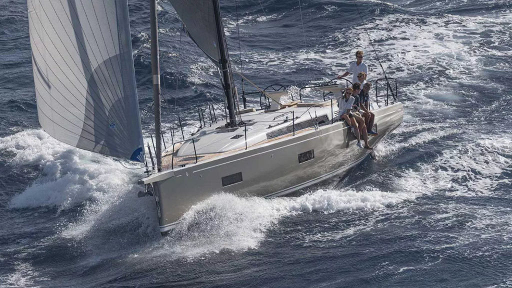 Beneteau First 44