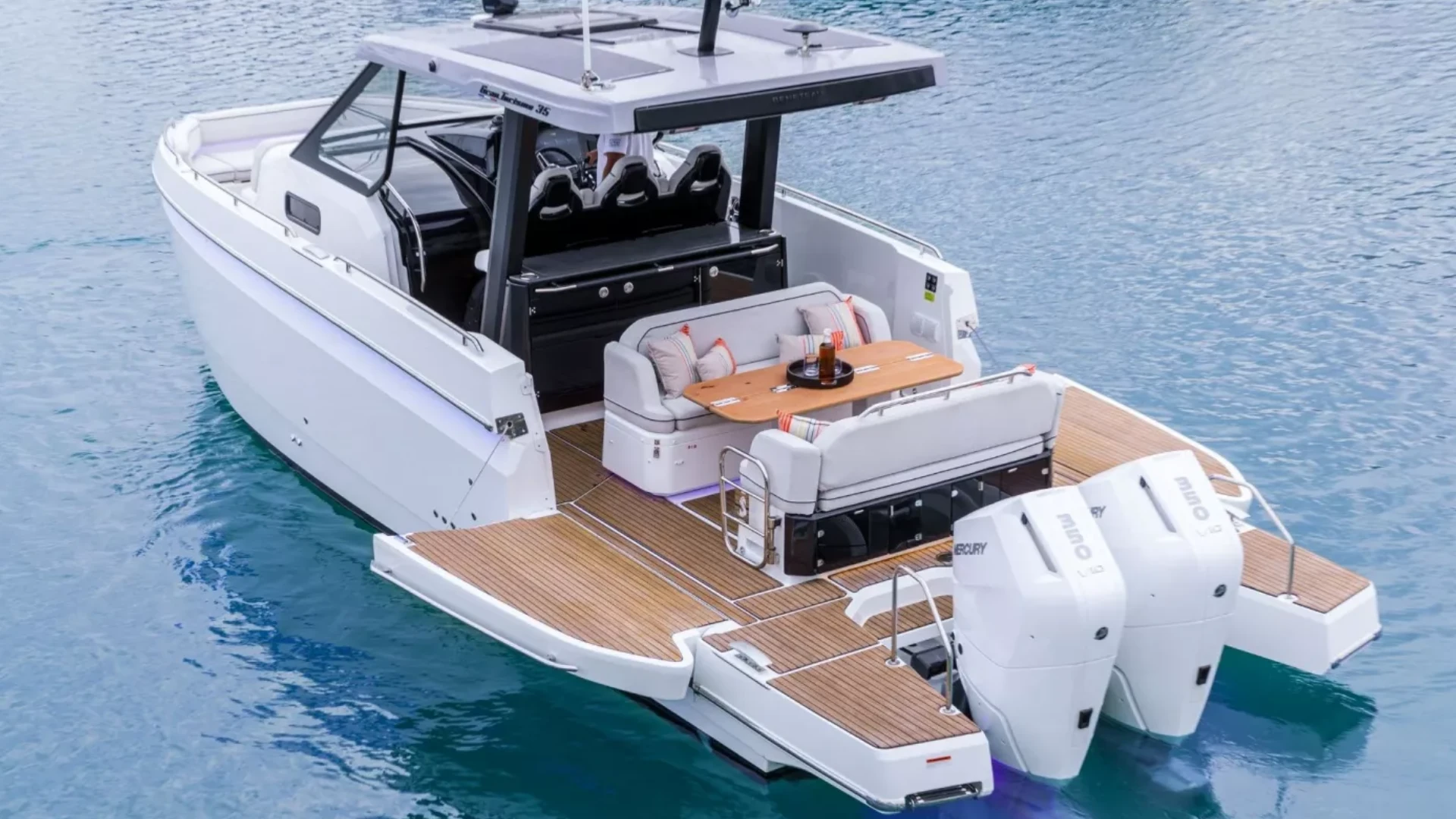 Beneteau Gran Turismo 35 Hero
