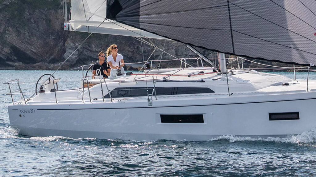 Beneteau Oceanis 37.1
