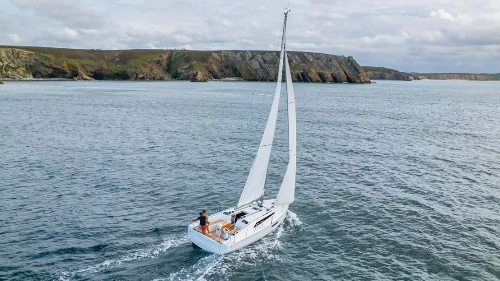 Beneteau Oceanis 37.1