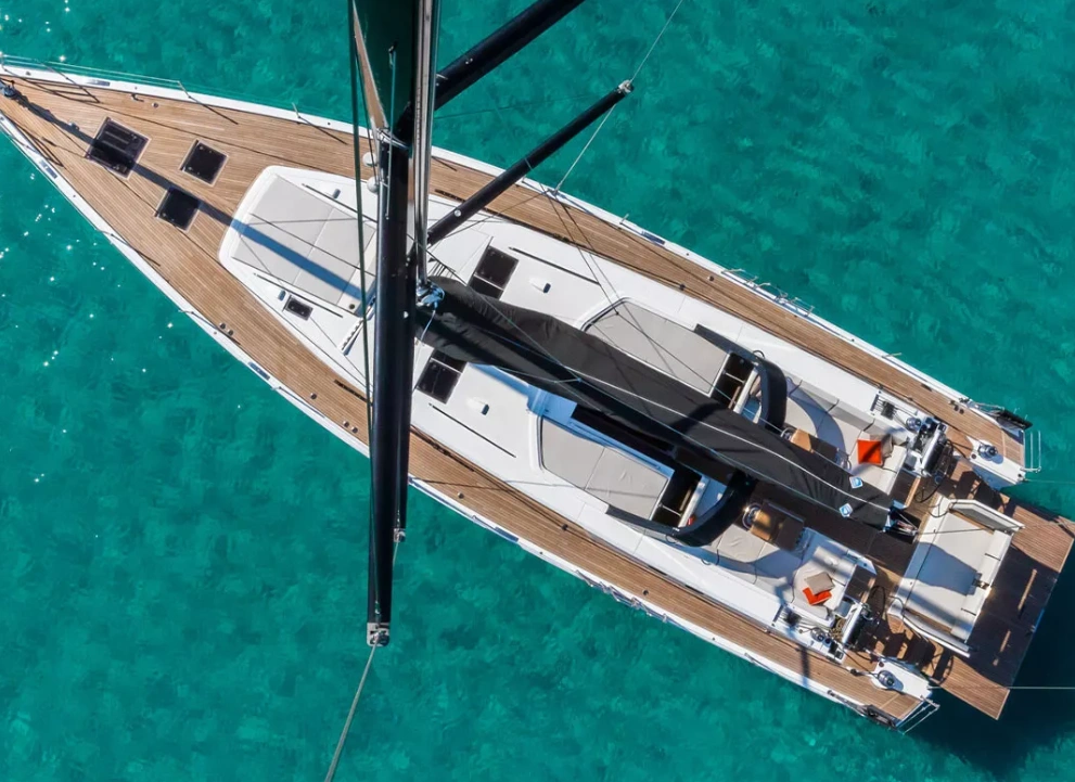 Oceanis Yacht
