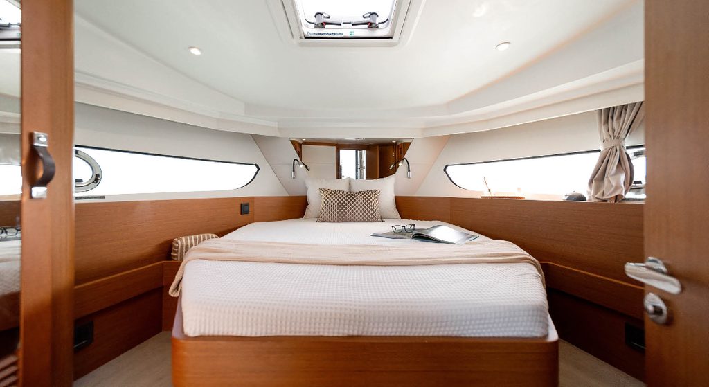 Swift Trawler 37 Sedan Cabin
