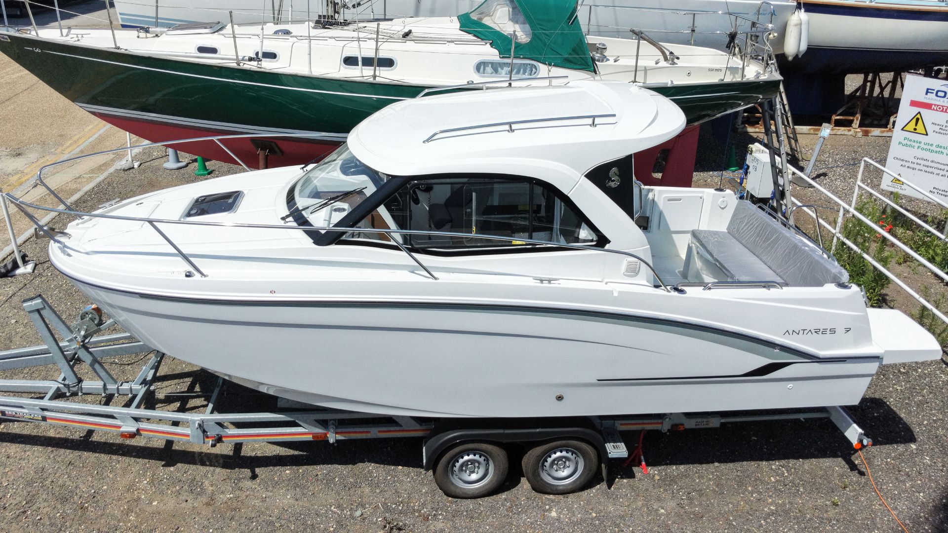 Beneteau Antares 7 OB – V2 – Must Have Options - 2