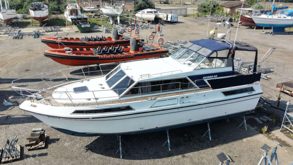 Broom Ocean 42