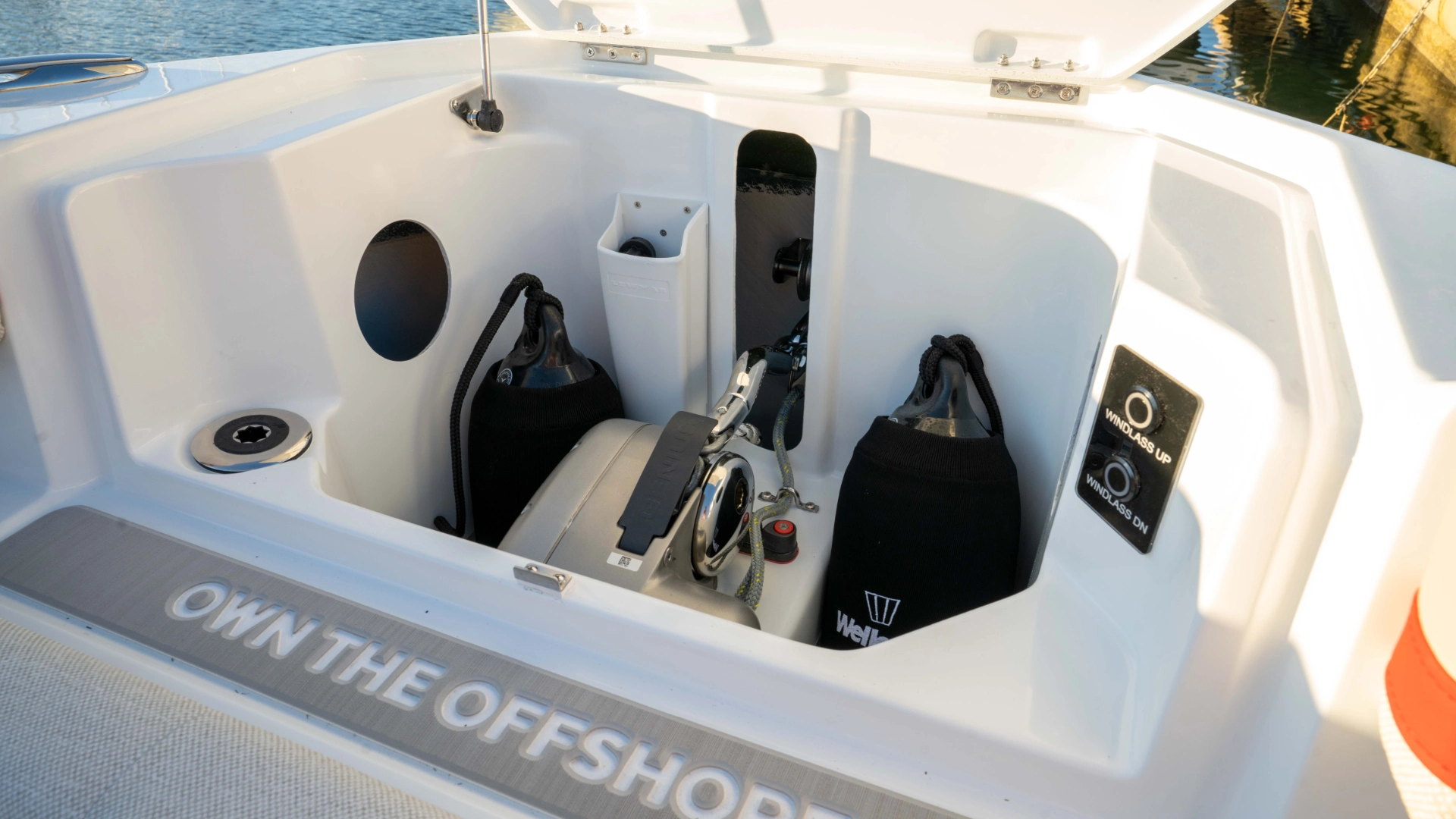 Wellcraft 28 T-Top - 8
