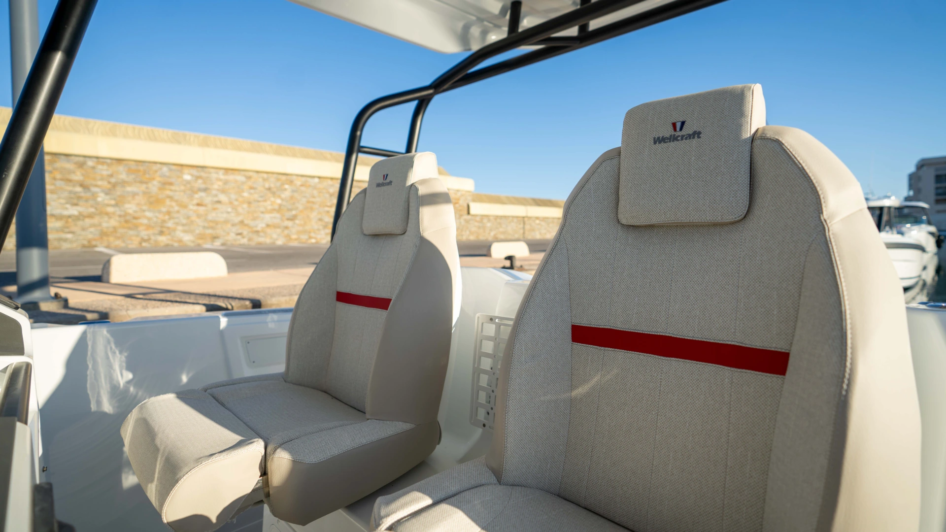 Wellcraft 28 T-Top - 11