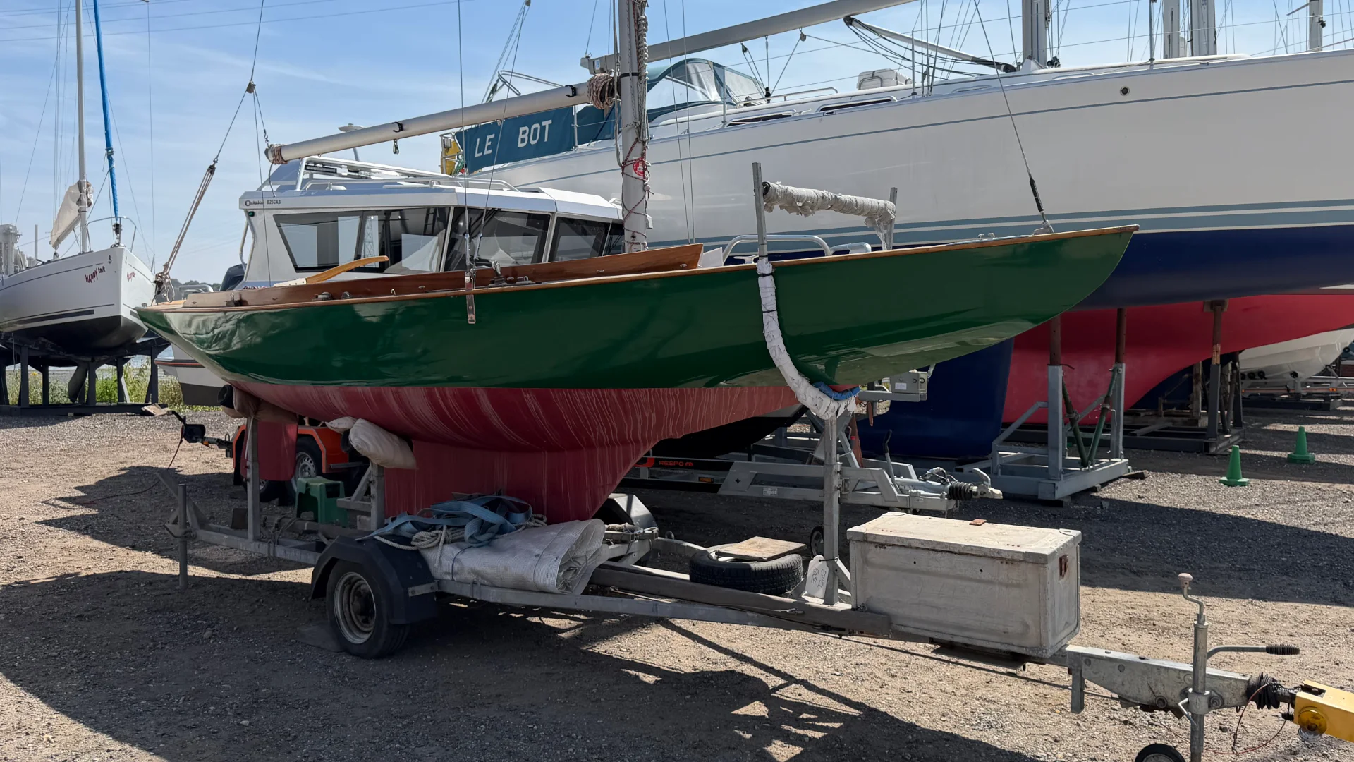 Classic Safe Harbour 12 - 12