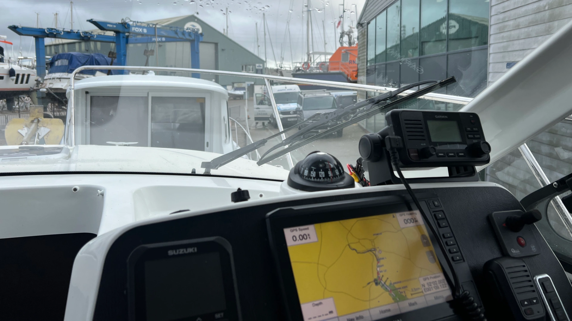 Beneteau Antares 8 - 11