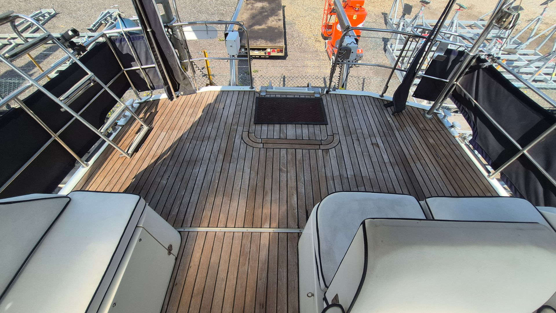 Broom Ocean 42 - 12