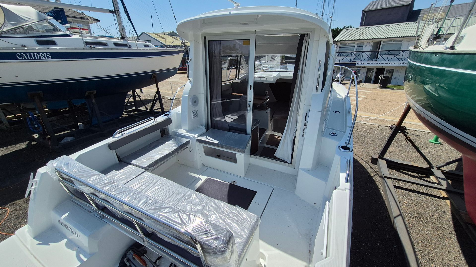 Beneteau Antares 7 OB – V2 – Must Have Options - 7