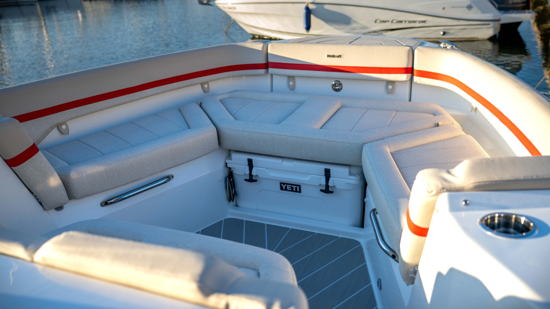 Wellcraft 28 T-Top - 5