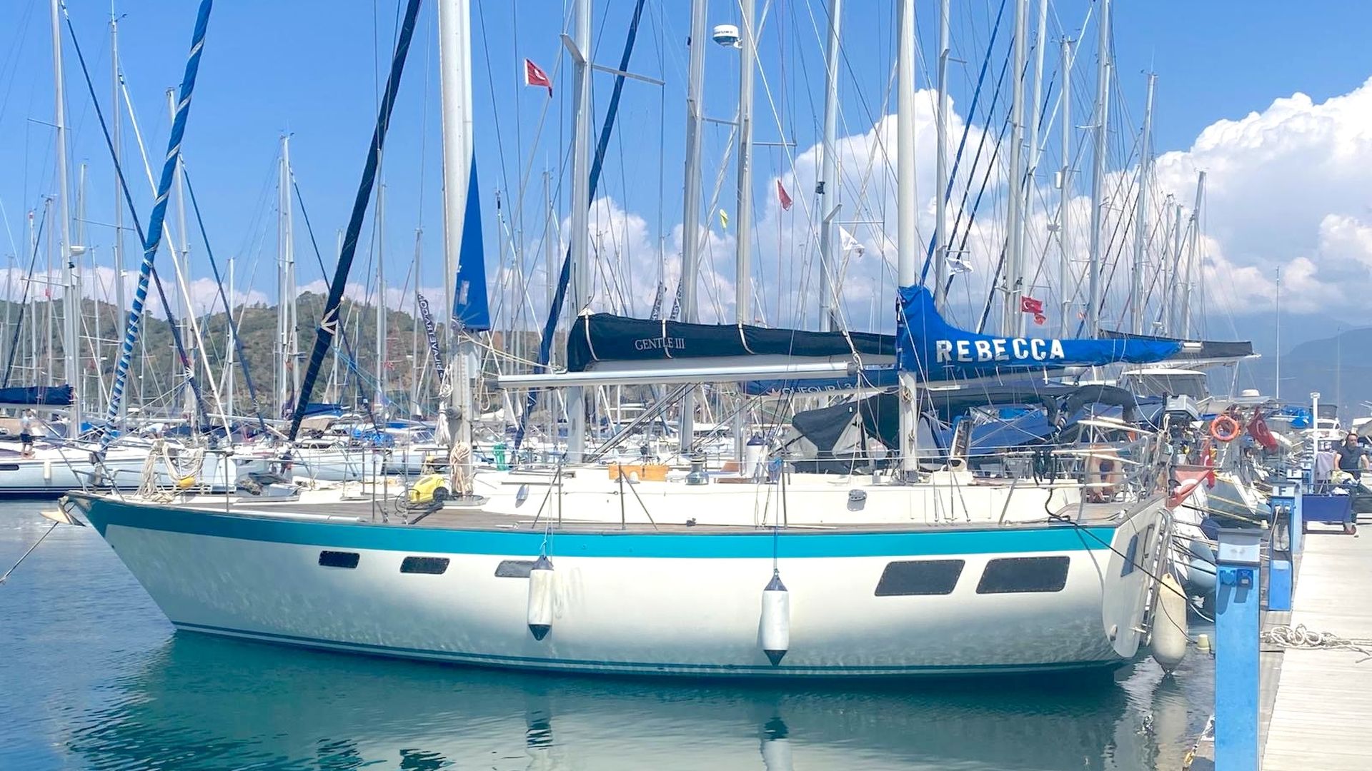 Oyster 39 - on the water