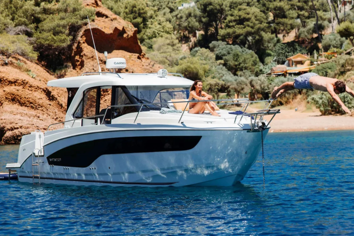 Beneteau Antares 9 Anchor