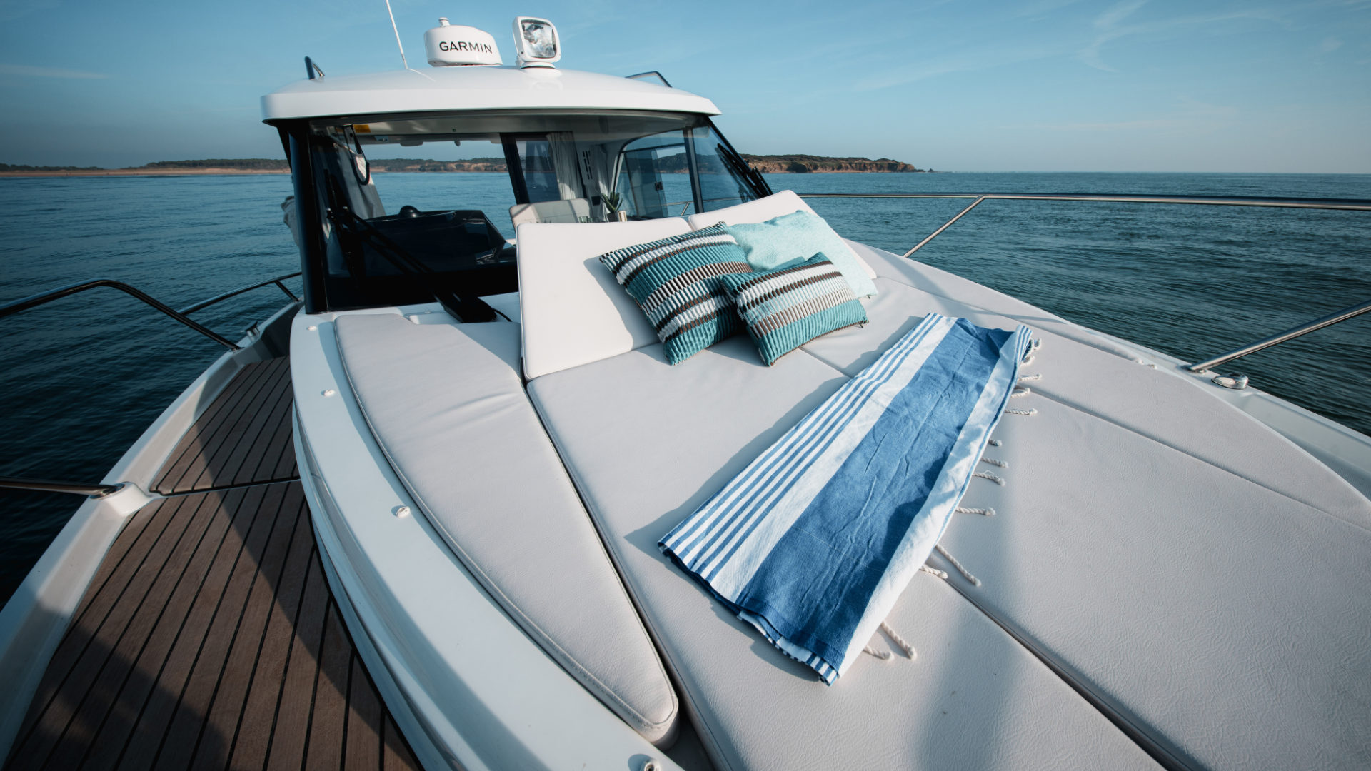 Beneteau Antares 9 – V2 – Ultimate Spec - 2