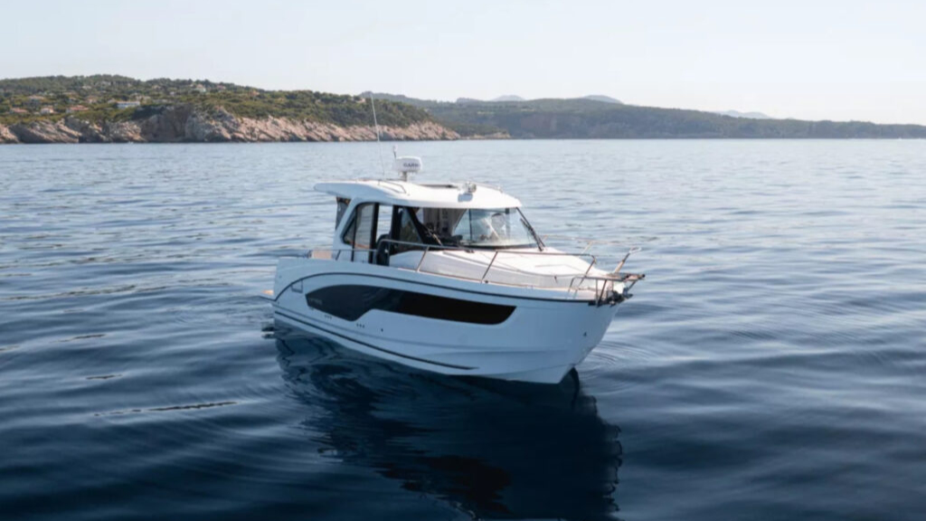 Beneteau Antares 9 – V2 – Twin Suzuki 250APX