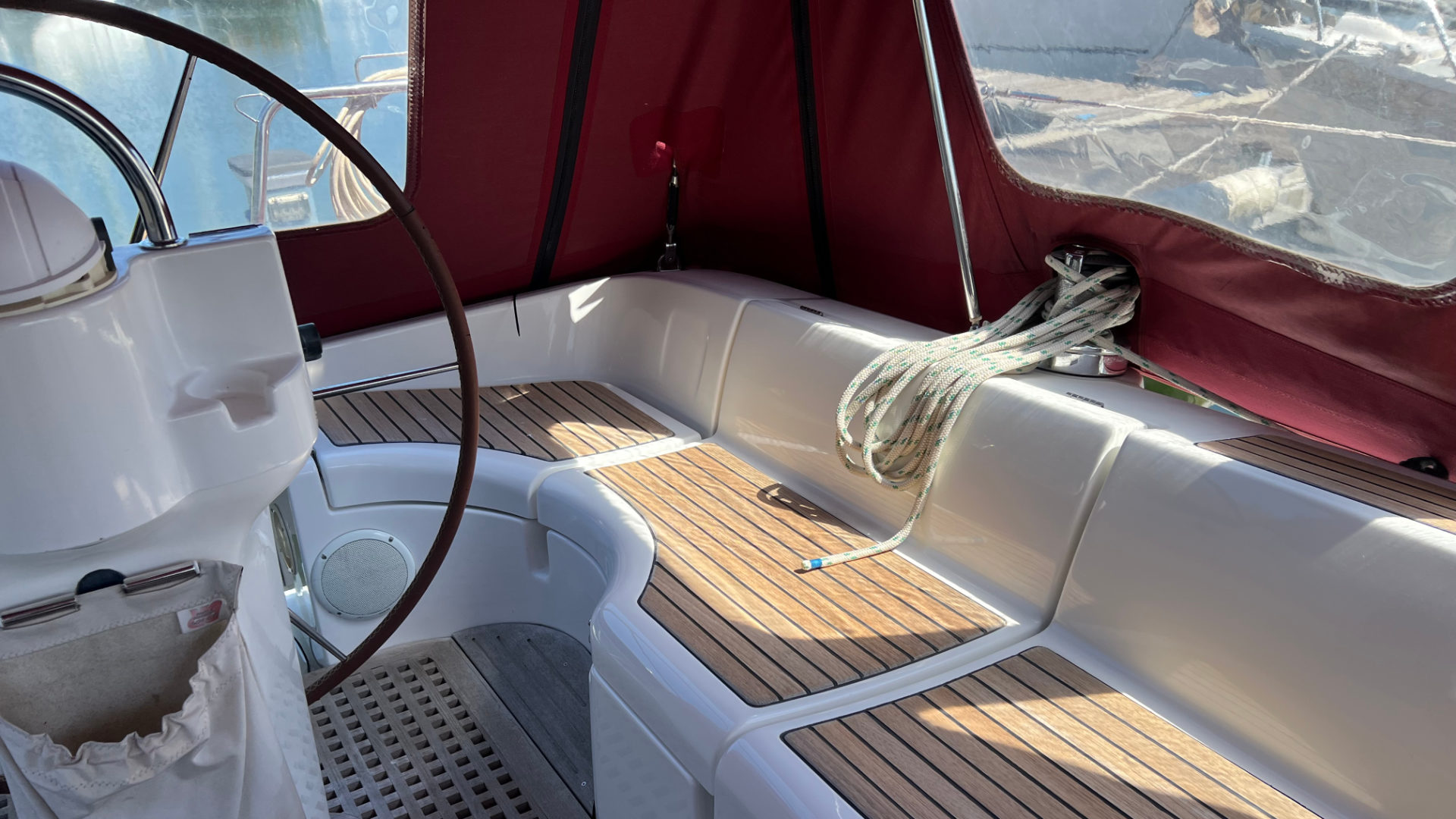 Beneteau Oceanis Clipper 361 - 21